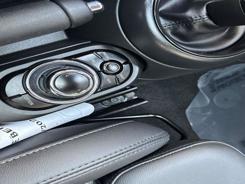 Certified 2023 MINI Cooper S FWD image 27