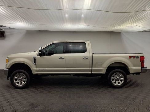 Used 2017 Ford F250 Lariat w/ Tow Technology Bundle image 2