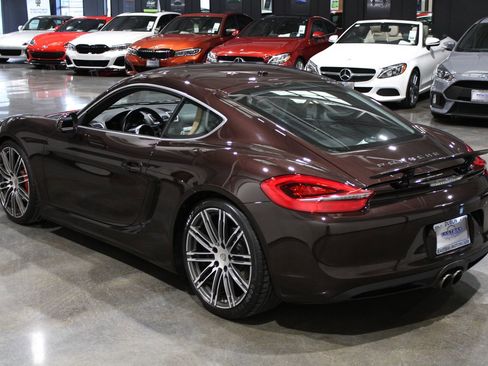 Used 2016 Porsche Cayman S image 12