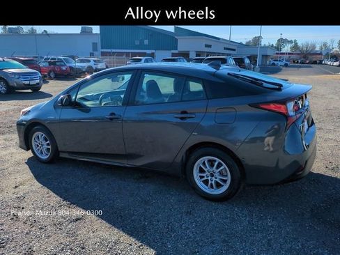 Used 2022 Toyota Prius LE image 7