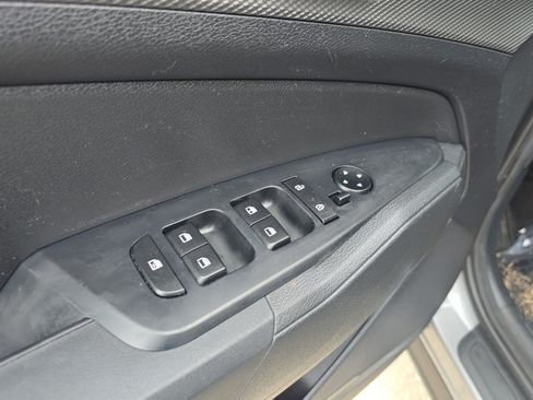 Used 2024 Kia Sportage LX FWD image 19