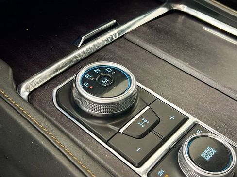 Used 2022 Ford Expedition Max Platinum image 13