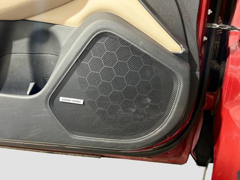 Used 2019 Subaru Outback 2.5i Limited image 15