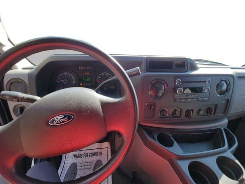 Used 2014 Ford E-350 and Econoline 350 Super Duty w/ Insulation Package image 20