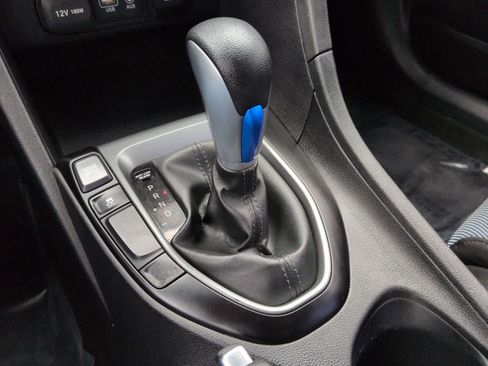 Used 2019 Hyundai Veloster 2.0 image 32