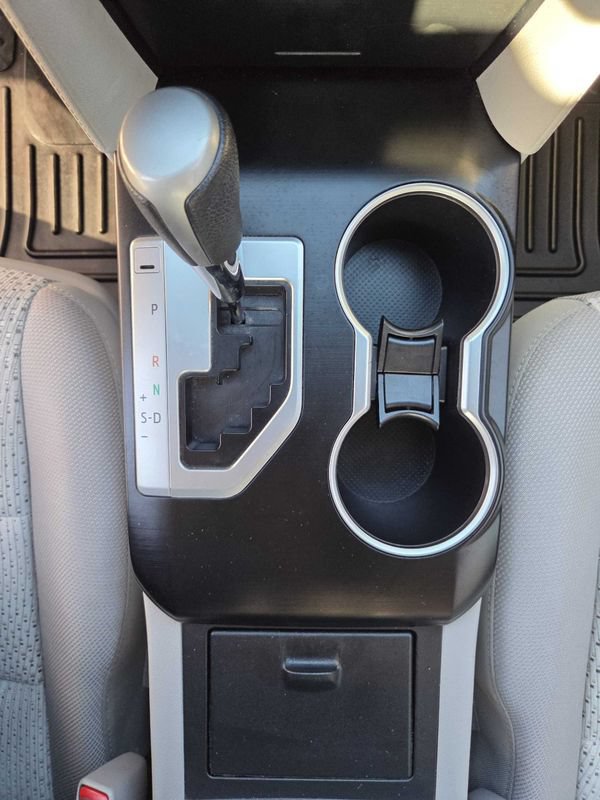 Used 2014 Toyota Camry LE FWD image 22