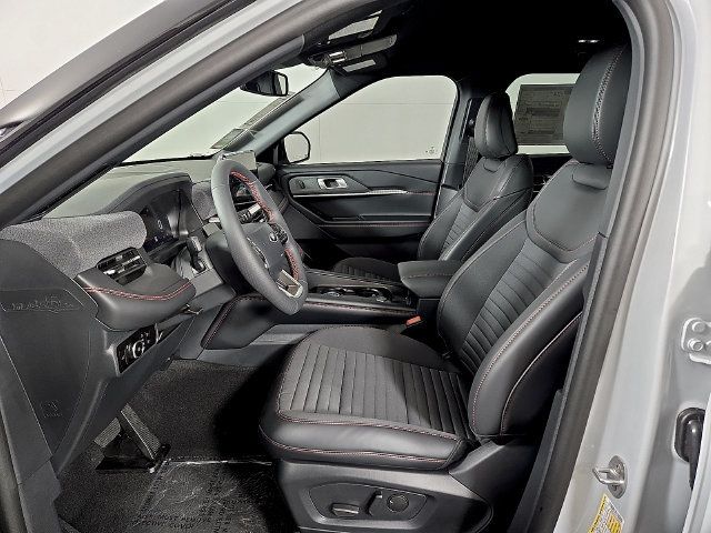 Used 2026 Ford Explorer ST-Line w/ ST-Line Street Pack RWD image 15