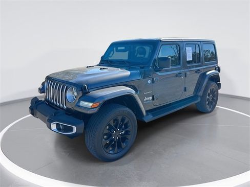Used 2021 Jeep Wrangler Unlimited Sahara image 1