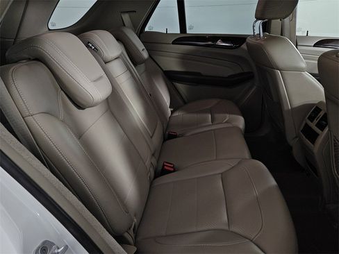 Used 2013 Mercedes-Benz ML 350 2WD image 27