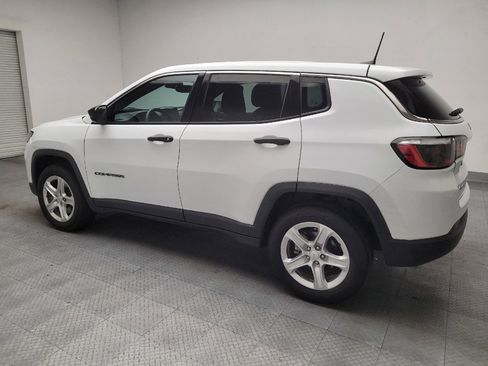 Used 2023 Jeep Compass Sport AWD/4WD image 3