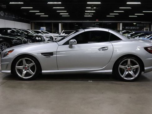 Used 2016 Mercedes-Benz SLK 350 350 image 2