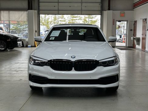 Used 2020 BMW 530i w/ Convenience Package RWD image 6