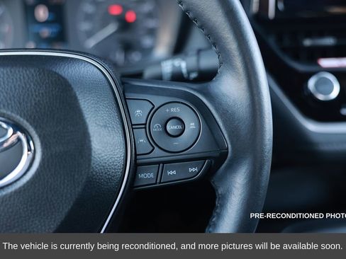 Used 2025 Toyota Corolla SE image 22