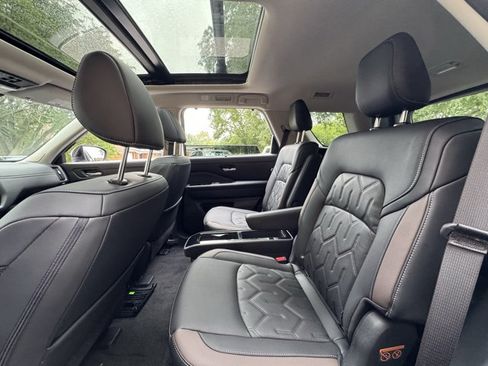 New 2026 Nissan Pathfinder Platinum AWD/4WD image 26