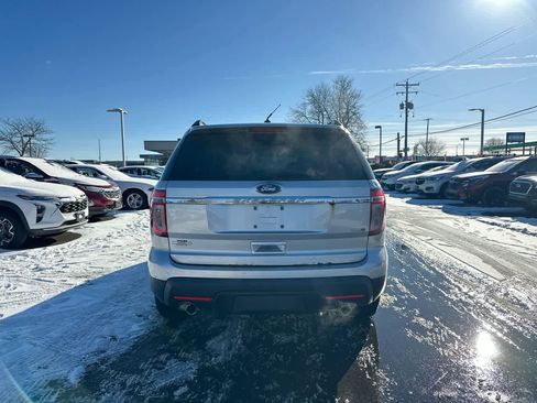 Used 2013 Ford Explorer 4WD w/ Class III Trailer Tow Pkg image 12