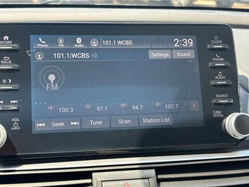 Used 2018 Honda Accord EX-L image 18