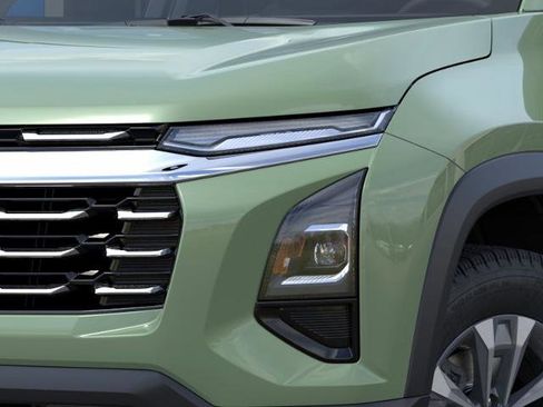 New 2026 Chevrolet Equinox LT FWD image 10