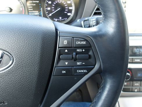 Used 2015 Hyundai Sonata Limited w/ Option Group 05 image 16