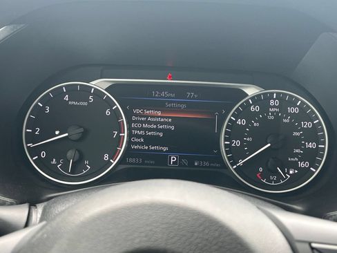 Used 2025 Nissan Sentra SV FWD image 34