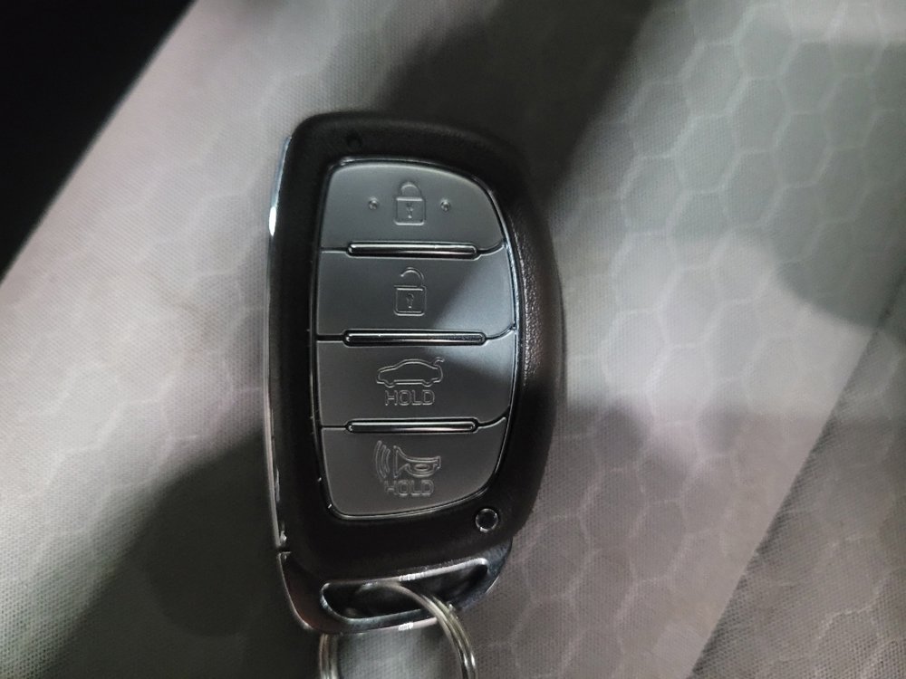 Used 2020 Hyundai Elantra Value Edition w/ Cargo Package (C1) FWD image 32