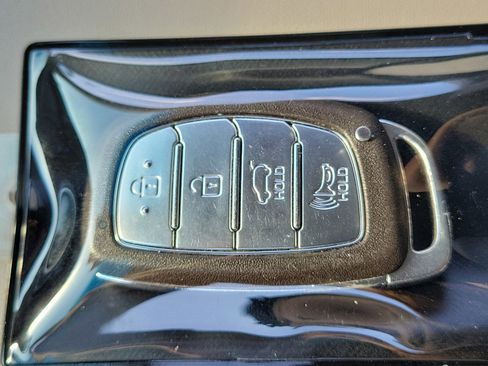 Used 2019 Hyundai Tucson Value FWD image 33