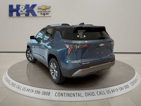Used 2025 Chevrolet Equinox LT w/ Convenience Package II FWD image 4