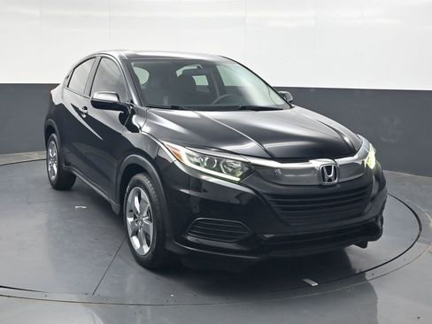 Used 2021 Honda HR-V LX image 2