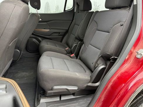 Used 2023 GMC Acadia SLE w/ Driver Convenience Package AWD/4WD image 4