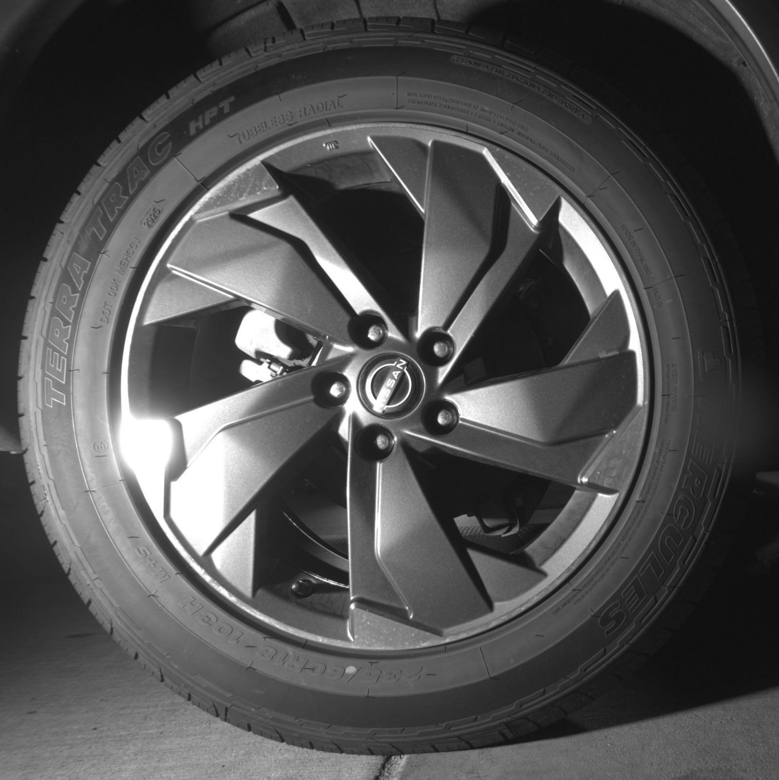 Used 2025 Nissan Rogue SV FWD image 18