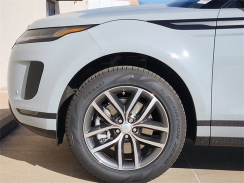 New 2026 Land Rover Range Rover Evoque S image 6