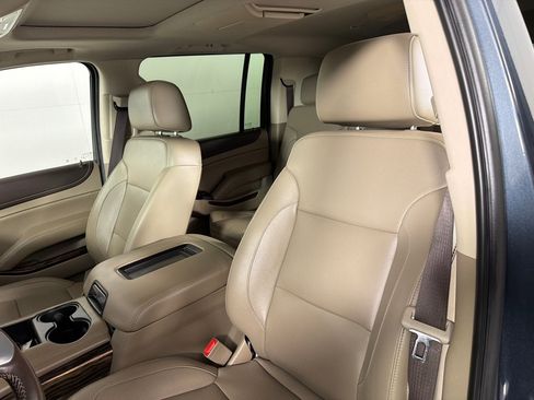 Used 2019 GMC Yukon XL SLT w/ Open Road Package AWD/4WD image 12