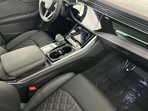 New 2026 Audi SQ8 Prestige image 15