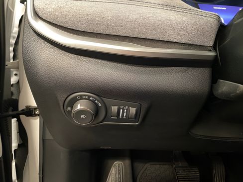Used 2022 Jeep Compass Latitude w/ Convenience Group AWD/4WD image 15