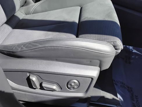 Certified 2023 Audi Q5 e Premium Plus w/ Premium Plus Package image 23