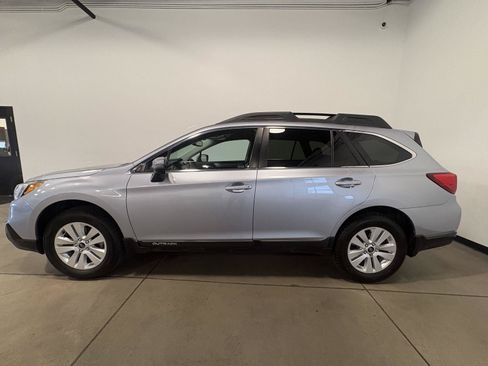 Used 2015 Subaru Outback 2.5i Premium AWD/4WD image 6