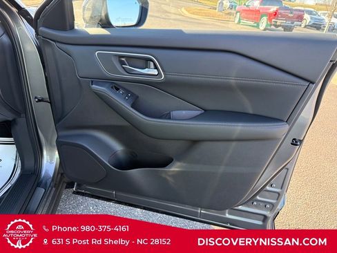 New 2026 Nissan Rogue Platinum w/ Tech Package AWD/4WD image 39
