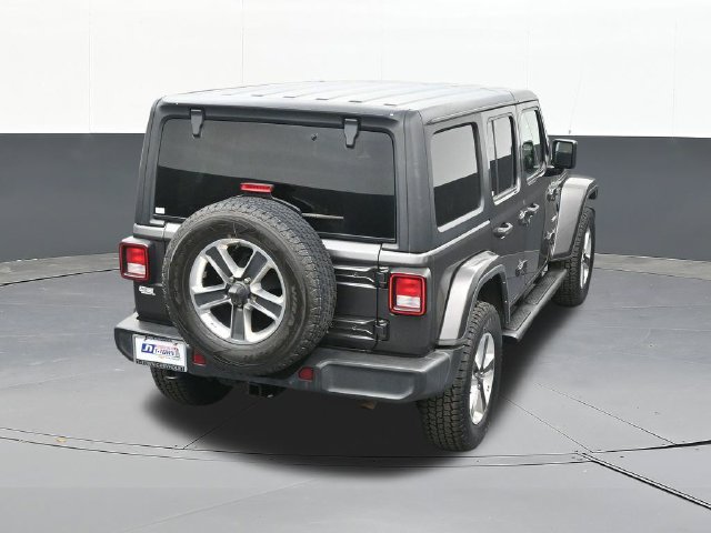 Used 2022 Jeep Wrangler Unlimited Sahara w/ Cold Weather Group AWD/4WD image 61