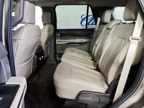Used 2018 Ford Expedition Limited w/ Equipment Group 301A RWD image 8