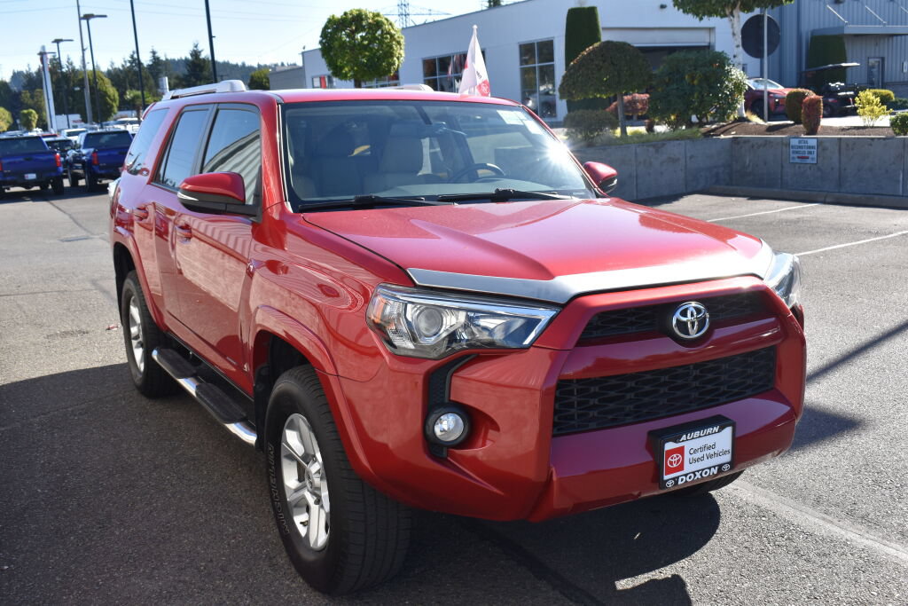 Certified 2018 Toyota 4Runner SR5 Premium AWD/4WD image 3