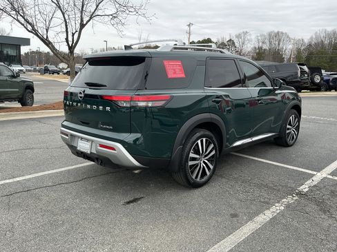 Used 2024 Nissan Pathfinder Platinum w/ Cargo Package image 4