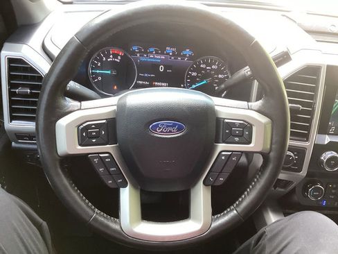 Used 2019 Ford F250 Lariat w/ Lariat Ultimate Package AWD/4WD image 43