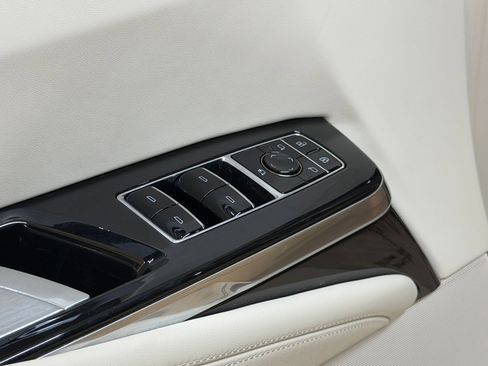 Certified 2025 Cadillac Escalade Sport Platinum w/ LPO, ONYX Package AWD/4WD image 24