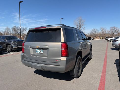 Used 2018 Chevrolet Tahoe LT image 3