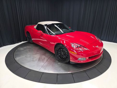 Used 2006 Chevrolet Corvette Convertible RWD image 50