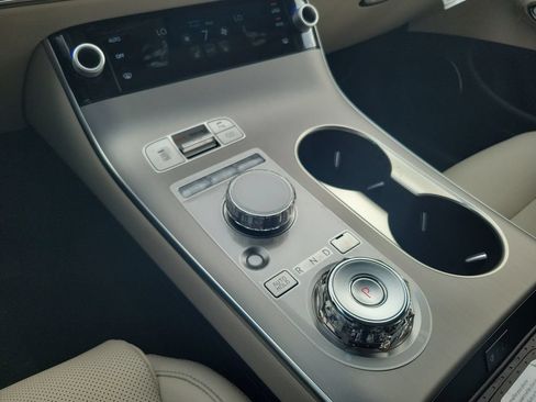 New 2026 Genesis GV70 2.5T Select AWD/4WD image 11