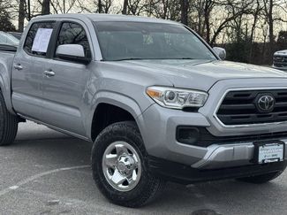 Used 2018 Toyota Tacoma SR video 1