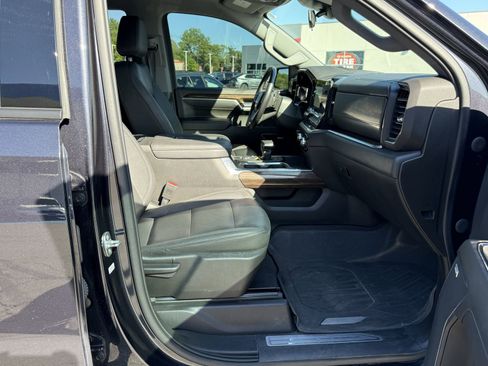 Used 2022 GMC Sierra 1500 Elevation w/ Elevation Premium Package AWD/4WD image 25
