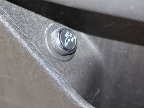 Used 2019 Cadillac XT5 Luxury image 24