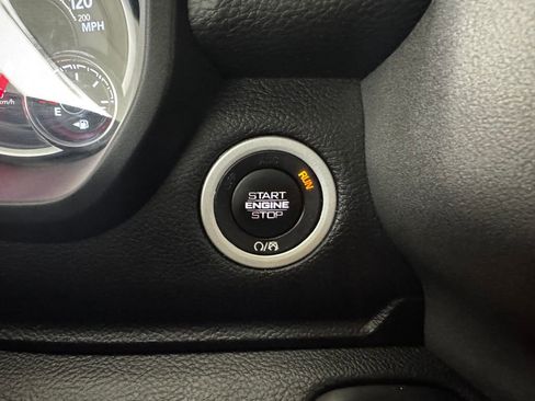 Used 2021 RAM 1500 Big Horn image 23