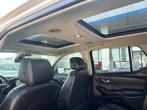 Used 2019 Chevrolet Traverse Premier w/ Redline Edition FWD image 31